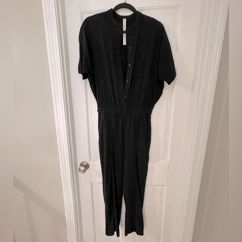 NWOT- Lululemon perfectly poised jumpsuit - size 6